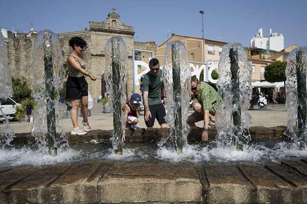 España está sumida en una ola de calor que no muestra señales de detenerse - Mundo - ABC Color