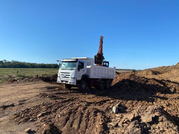MOPC REFUERZA INFRAESTRUCTURA VIAL EN ITAPÚA PARA EL RALLY DEL PARAGUAY