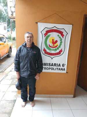 Popular / Léka detenido por acosar a estudiantes