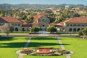 Universidad de Stanford eliminará más de 360 puestos tras recortes de Trump - Mundo - ABC Color