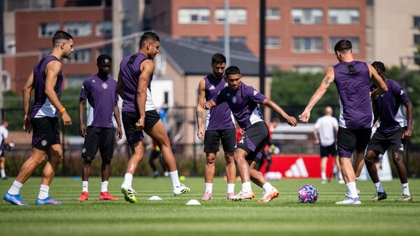 Diego León, arropado en el United