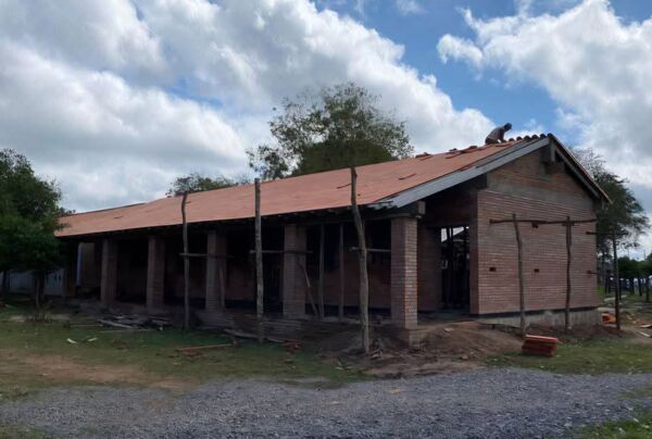 Avanza la construcción de nuevas aulas en el Colegio Juana Fernández de Alonso - Concepción al Día