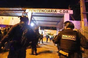 Temor e incertidumbre en escuelas cercanas a la penitenciaría por operativo de traslado de reclusos - ADN Digital