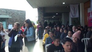 Multitudinaria convocatoria en la Expo Empleo Encarnación WRC 2025