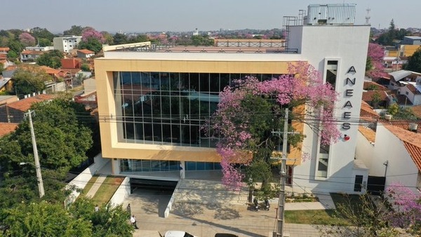 Aneaes lanza convocatoria 2025 para evaluación y acreditación de carreras universitarias - ADN Digital