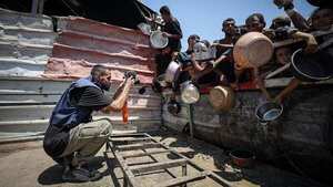 Fotógrafo palestino acusado de montar escenas para propaganda de Hamás