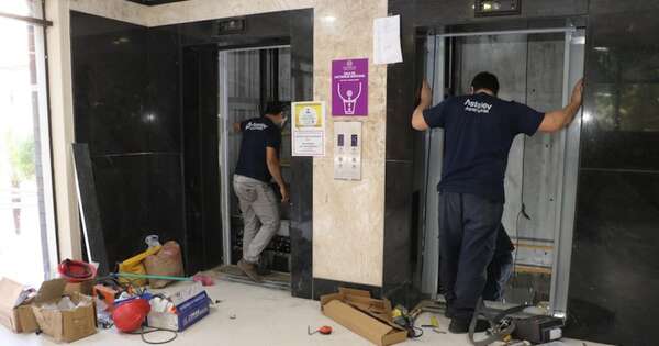 La Nación / Pese a cuestionamientos, Bachi Núñez reafirma compra de nuevos ascensor