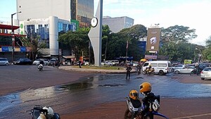 Cráteres y aguas servidas, metáfora del olvido de las autoridades en CDE