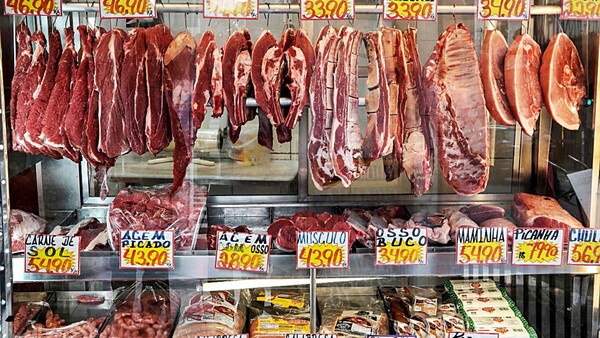 Aranceles del 50% entran en vigor y Brasil denuncia a EEUU ante OMC
