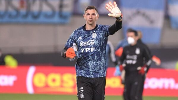 El 'Dibu' repite como candidato al trofeo Yashin