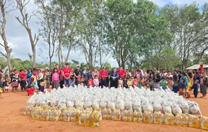 Asistencia a comunidades indígenas: entregan víveres en Takuarita