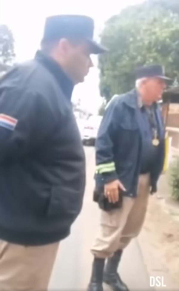 Popular / Prepotente enfermera del hospital de calle’i, impidió que su auto mal estacionado no sea llevado al corralón