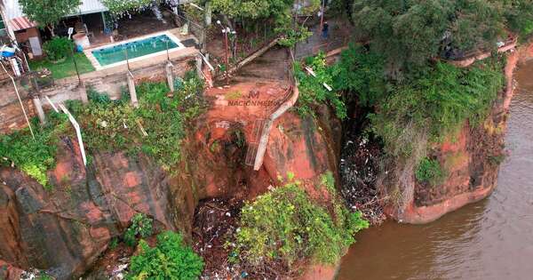 La Nación / Derrumbe en mirador de Itá Pytã Punta - OJO Galería