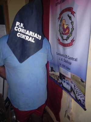 Popular / Tatacho reventó silla por la cabeza de su chuli