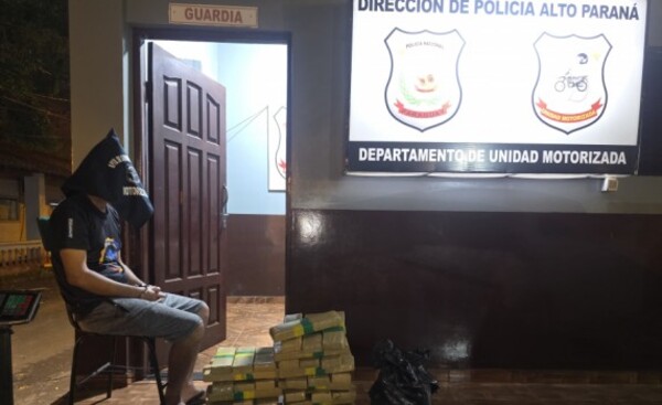 Transportaba 132 kilos de marihuana en una furgoneta