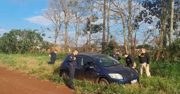 Diario HOY | Tras rastrillaje, Policía recupera automóvil robado en Hernandarias