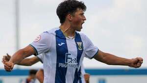 El goleador español que llega al Sportivo Trinidense