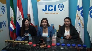 JCI Encarnación entrega 600 frascos al Centro de Lactancia como parte del proyecto “Recividrios”