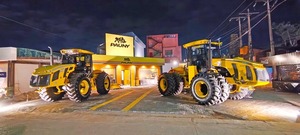 Tecnología de punta: Tractores Pauny en Expo Paraguay 2025 - Amigo Camionero