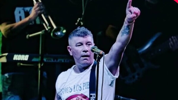 Popular / (VIDEO) ¡Jejuka y jekutu antes de un concierto de "Damas Gratis"!