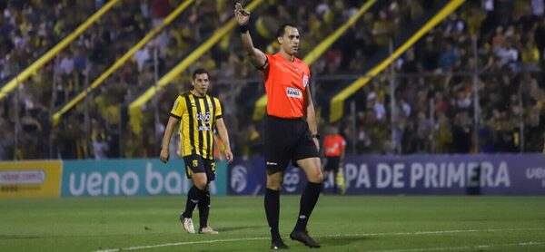 Versus / David Ojeda, el encargado del partido que estará en la mira de todos