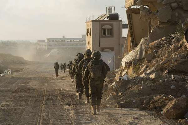 Israel anuncia que su ejército va a “tomar el control” de Ciudad de Gaza - Mundo - ABC Color