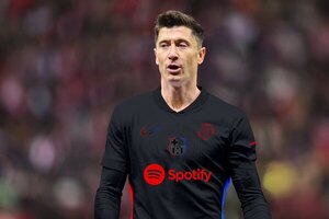Versus / Lewandowski sufre una lesión en el muslo y es duda para el inicio de temporada