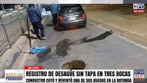 Peligroso desagüe sin tapa provoca graves daños a vehículos