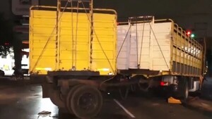 Choque entre camión transganado y bus deja cuatro heridos en Ñemby