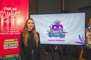 Universitaria gana concurso de logo que representará la histórica edición 100 del Carnaval Encarnaceno 2026