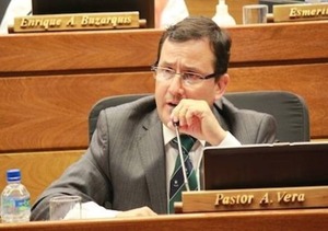 Diputado dice que no tomó a mal reclamo de Peña en pleno acto