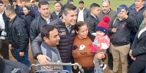 Reforma agraria en marcha: Histórica entrega de títulos en la colonia Barbero Cué • PARAGUAY TV