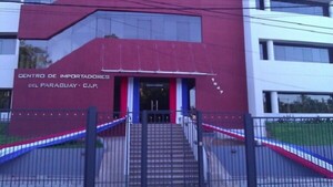 El tipo de cambio actual mejora competitividad, pero no es sostenible alega especialista
