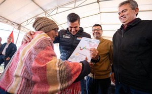 Campesinos de Barbero Cue recibieron sus títulos de propiedad