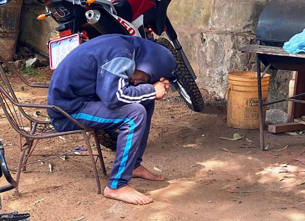 Detienen a dos chespis tras hurtos domiciliarios •