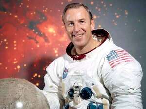 Falleció Jim Lovell, el astronauta que dijo “Houston, tenemos un problema” - Ciencia - ABC Color