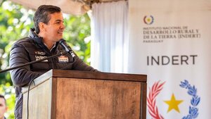 “Les aseguro que en tres años más el Paraguay va a ser un país diferente”, asegura Peña