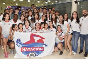 El CIT acaparó los títulos de su torneo Aniversario de natación - La Tribuna