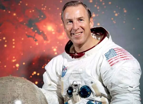 Popular / Falleció Jim Lovell, el astronauta que dijo “Houston, tenemos un problema