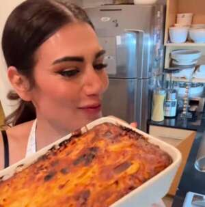 Video: Flor de la V cocinó sopa paraguaya y recordó su vínculo con Paraguay - Gente - ABC Color
