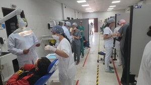 Estudiantes extranjeros brindan atención odontológica a más de 5.000 personas en Concepción