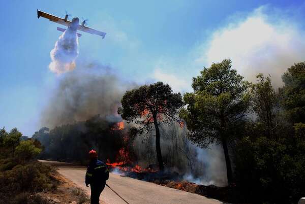 Un incendio se expande cerca de Olimpia, Grecia - Mundo - ABC Color