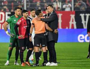 Destacada actuación de Espínola en Argentina - Fútbol Internacional - ABC Color