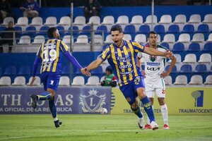 Versus / Luqueño arrasa con Tembetary para volver a la senda triunfal