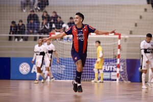 El primer superclásico de semifinales del futsal, lo ganó Cerro Porteño