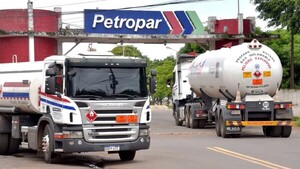 Gobierno evaluará reducción de precios de los combustibles