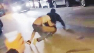 Se moquetearon fuera de un bar