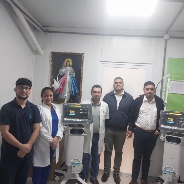 Entrega de equipos Biomédicos para el Hospital de Lambaré