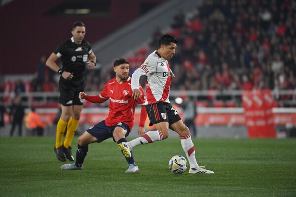 Versus / Atención Libertad: River llega al duelo copero con dudas tras empatar con Independiente