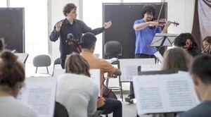 Diario HOY | Jóvenes músicos presidirán la Orquesta Sinfónica en el Teatro Municipal